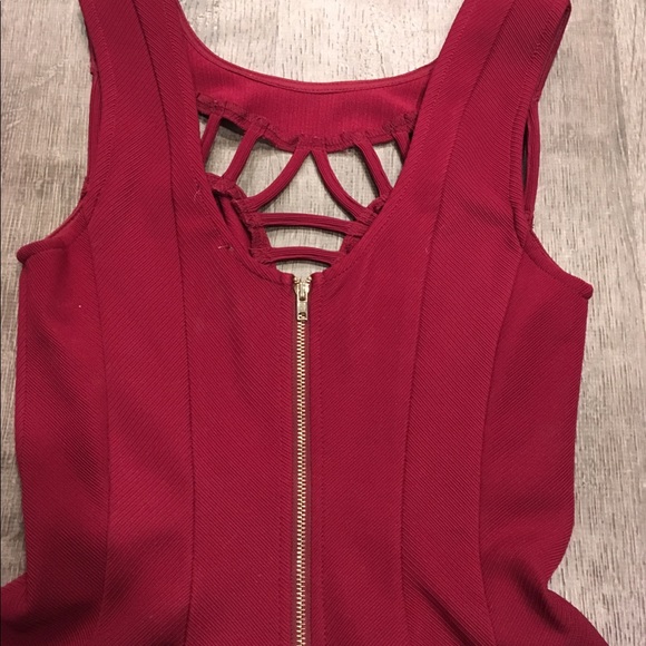 Red cocktail dress - Picture 3 of 6